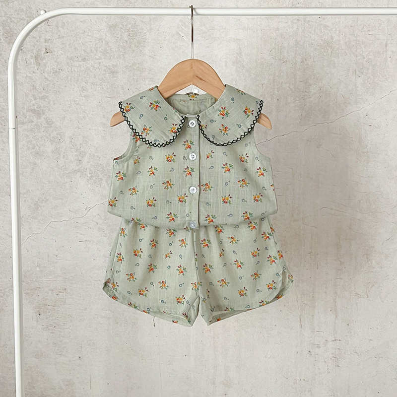 Flowers Doll Collar Cardigan Shorts Suit