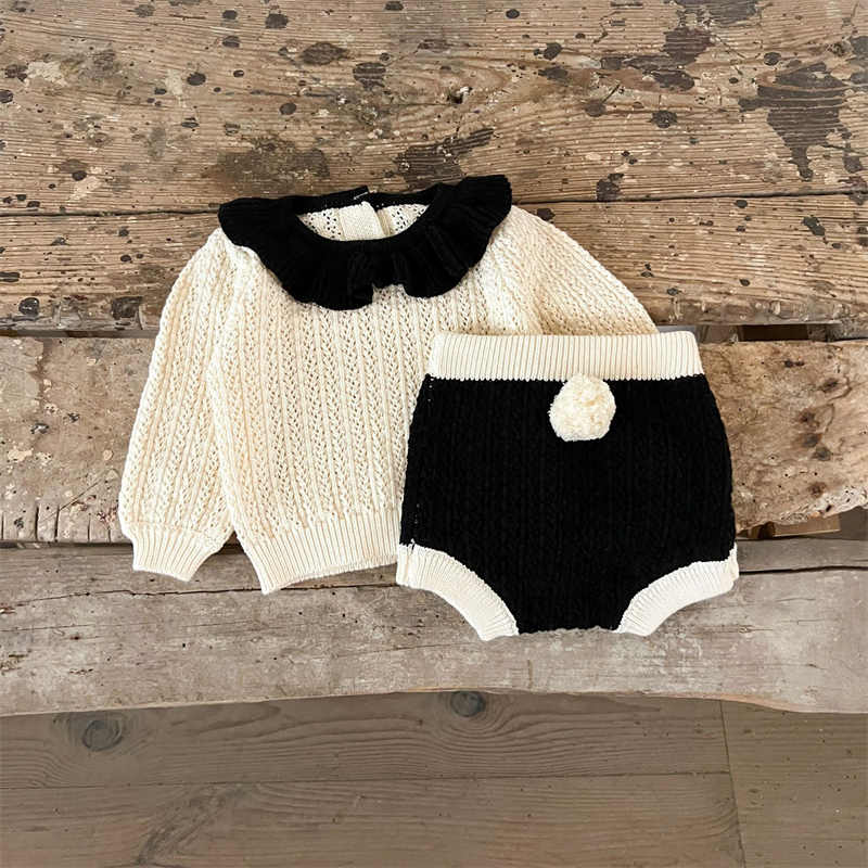 Baby Hollow Lotus Leaf Collar Knitted Shorts Two-piece Set