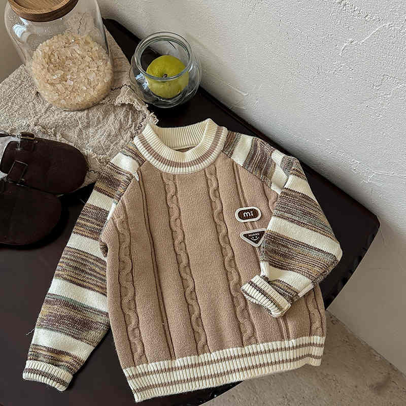 Children's Knitted Sweater with Gradient Sleeves