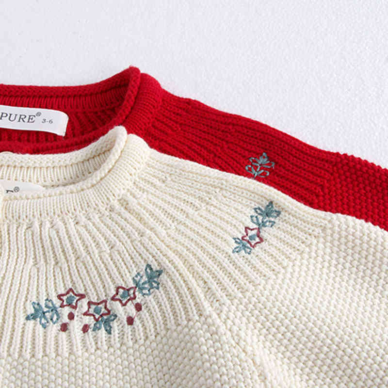 Simple Embroidered Long Sleeve Knitted Sweater