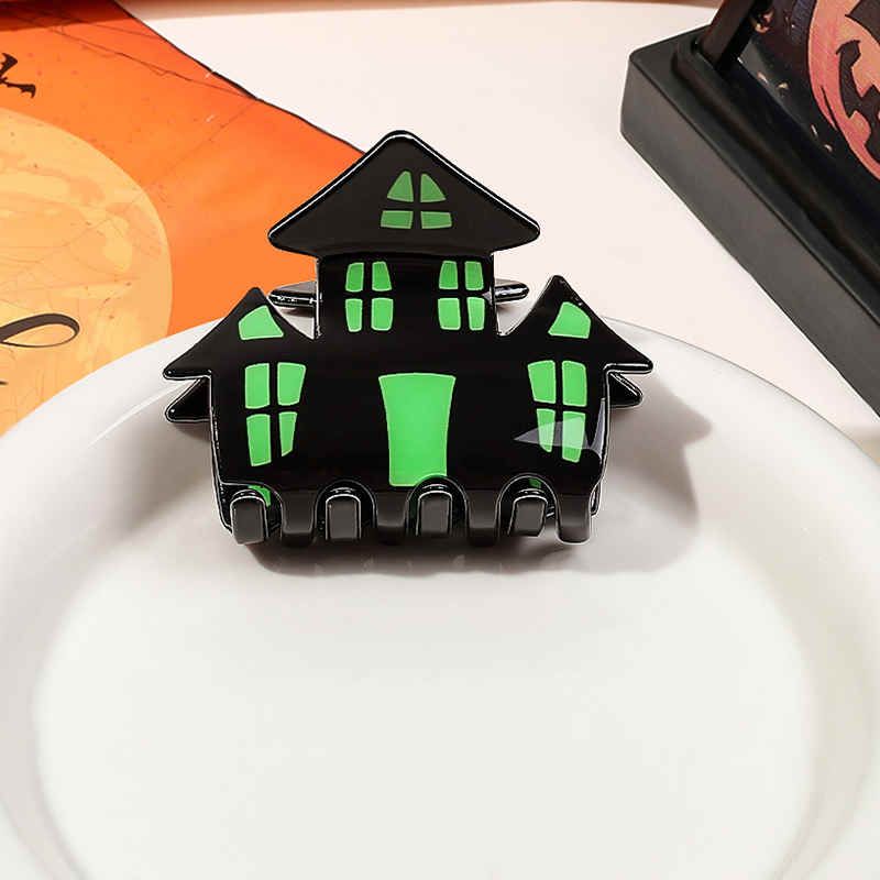 Green-black Creative Castle Halloween Hairpin